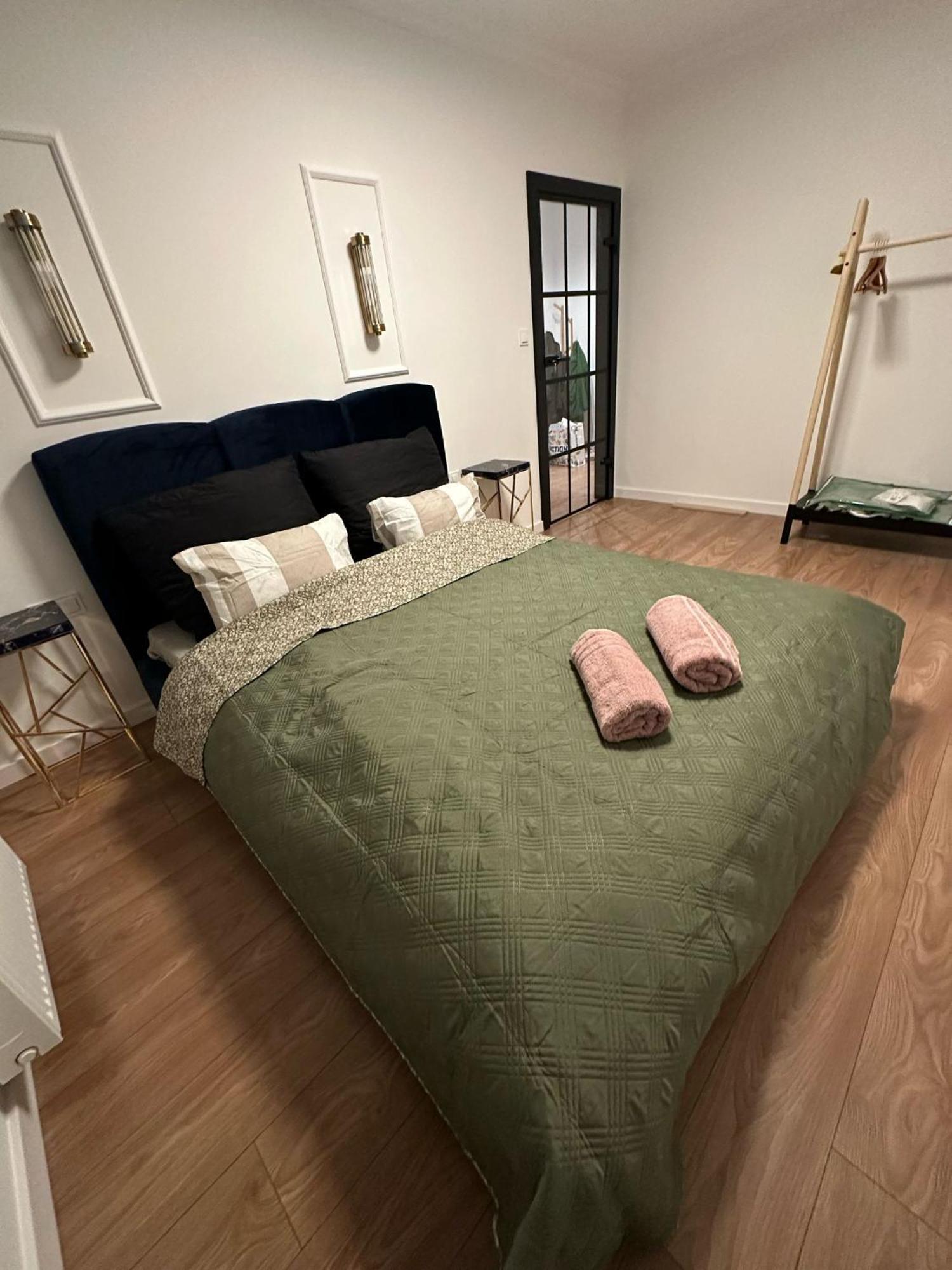 Celine - Mona Luxury Apartment Lebork